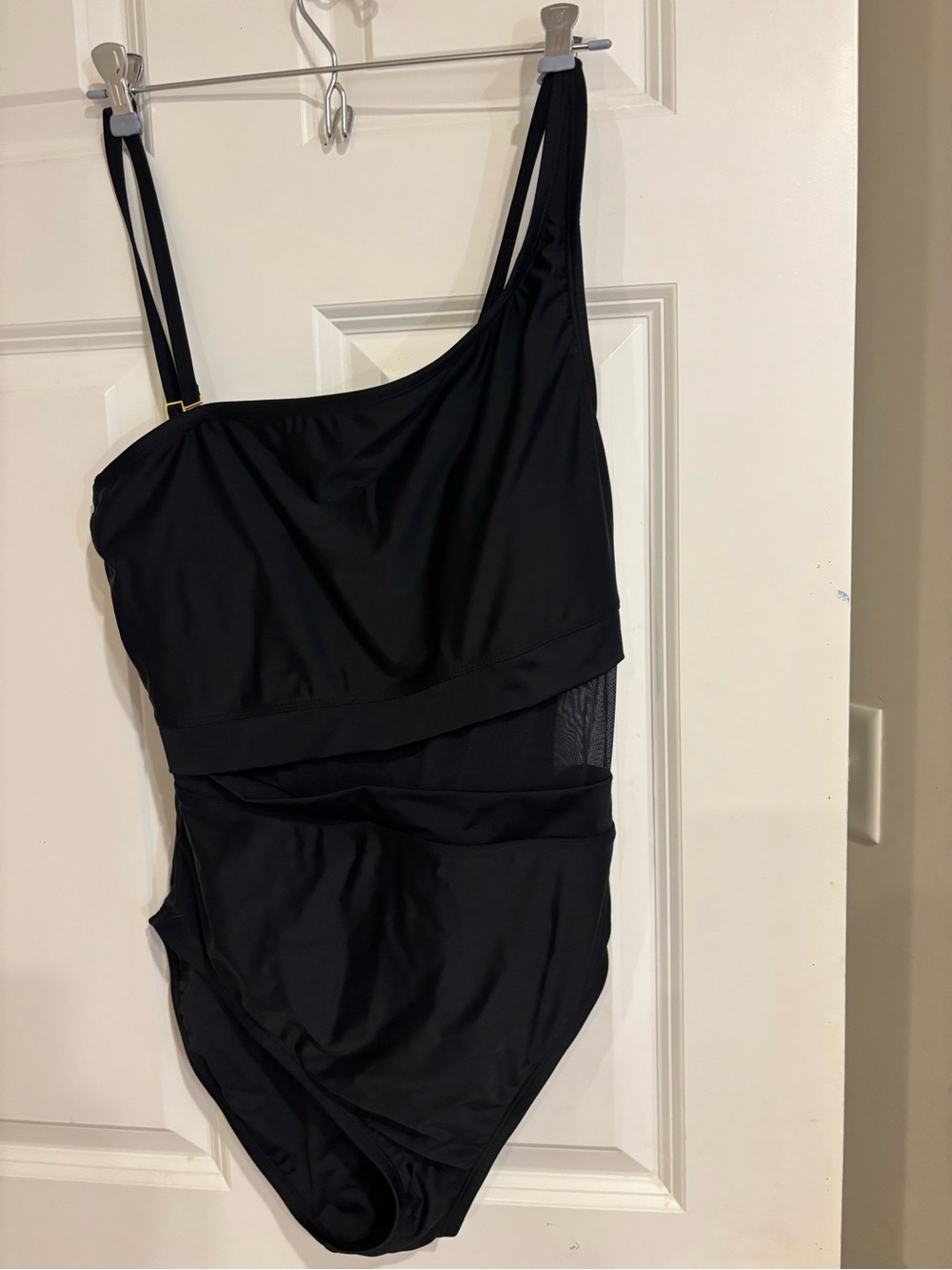 Women’s Asymmetric One-Shoulder Swimsuit